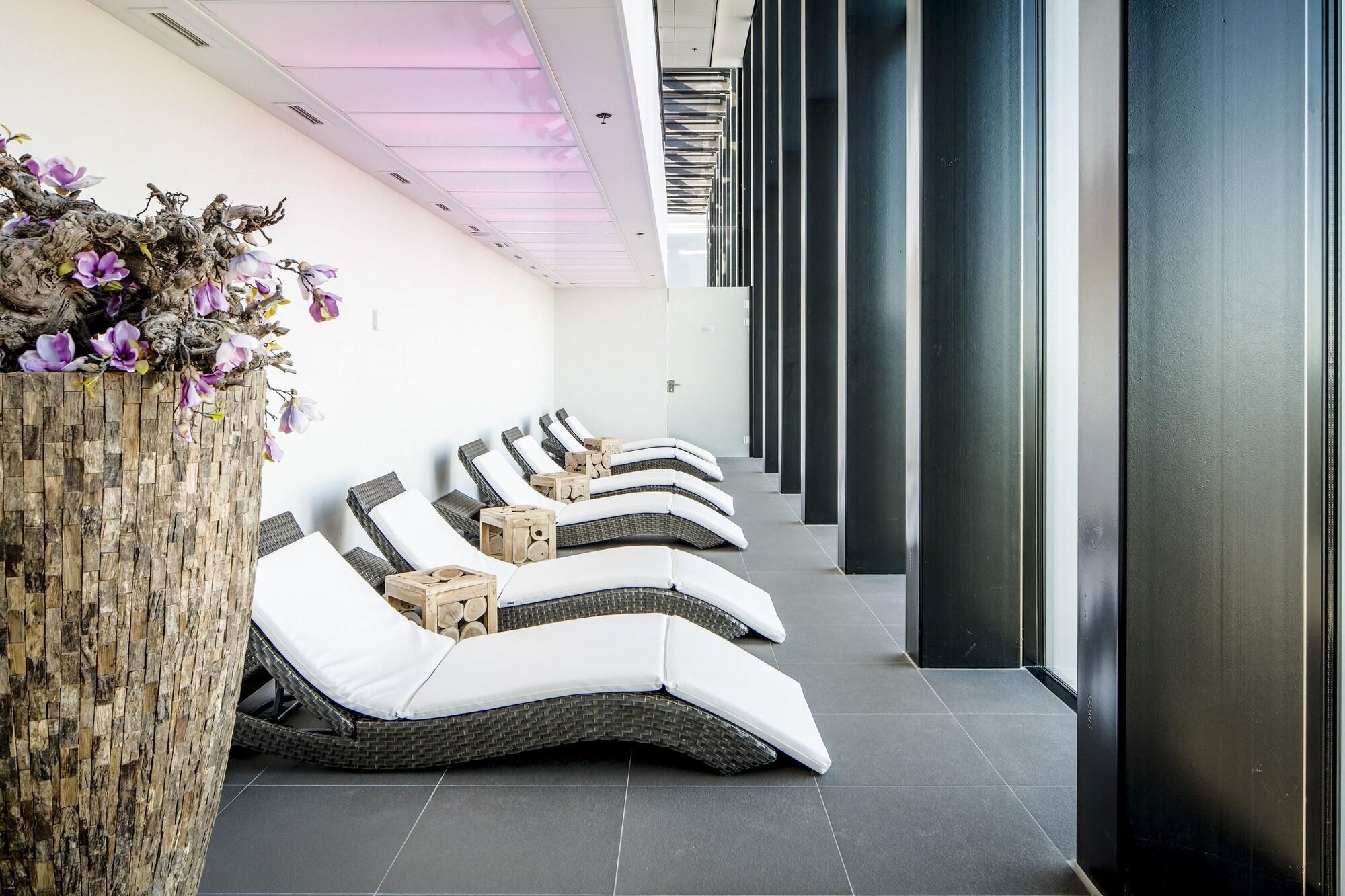 City Resort Hotel Leiden Buitenkant foto